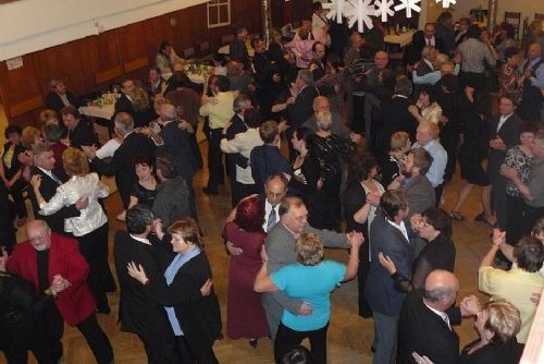 Foto: Obvod Plzeň 3 zve seniory na středeční taneční vínek 