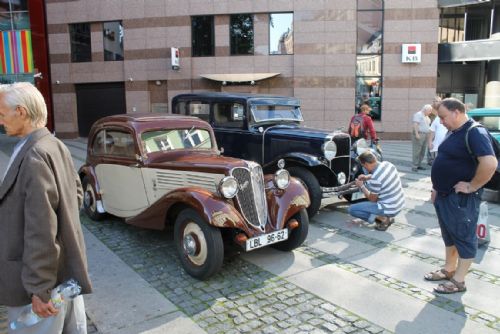 Foto: Plzeňsko od pátku do neděle ovládnou historické automobily