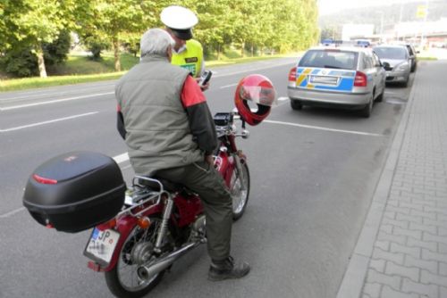 Foto: Počasí láká motorkáře k vyjížďce. Policisté radí opatrnost