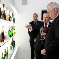 Prezident v kraji: Diskuze s občany i ochutnávka sektu