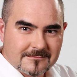 Primátorem města Plzně se stal Martin Zrzavecký 