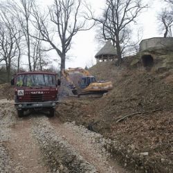 První fáze výstavby expozice Stopy člověka v přírodě