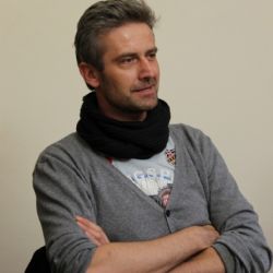Roman Zach se představí v Divadelním létě jako Lhář 