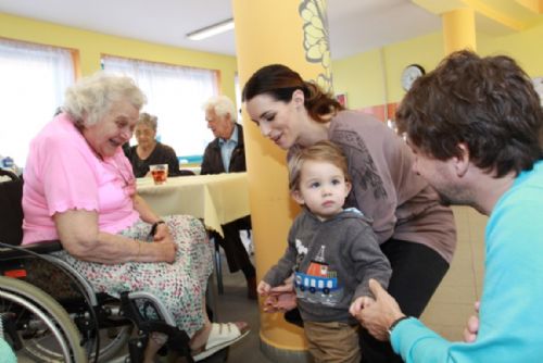Foto: Seniory děsí selhání ledvin, v Plzni pomáhá miss Křížková