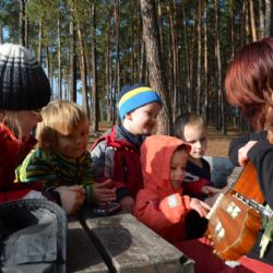 Za peníze z městského fondu životního prostředí upraví školky zahradu i poznají ptáky