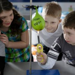 Techmania zve na prázdninové hrátky v laboratořích