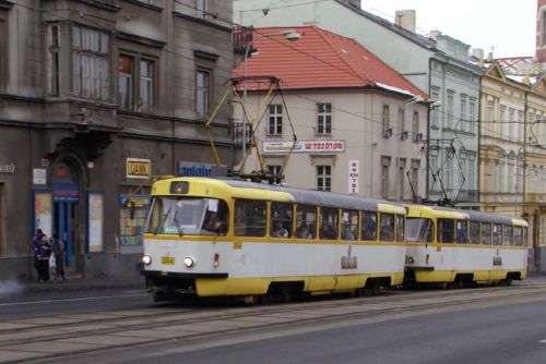 Foto: Pomočená opilá Plzeňačka cestovala tramvají
