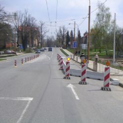 V Brnířově zloději ukradli dopravní značení ze silnice