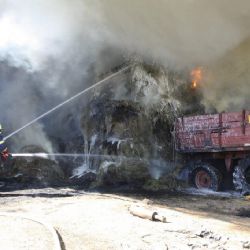 V Sedlicích u Zahořan hořela kolna, majitel se popálil