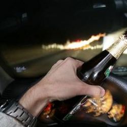 Za Skelnou Hutí boural řidič s téměř čtyřmi promilemi