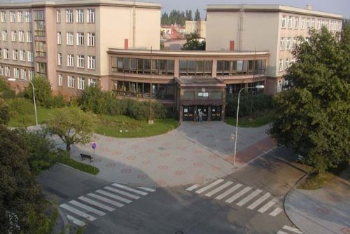 Foto: Vyšší odborná škola v Plzni přijímá na nově akreditované obory