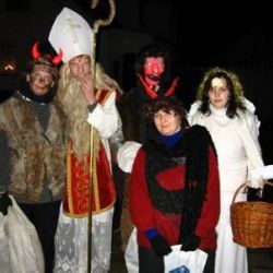 Zvláštním vlakem ČD na adventní trhy z Plzně na Křivoklát 