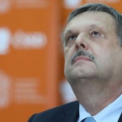 Dienstbier a Votava opouštějí ČSSD