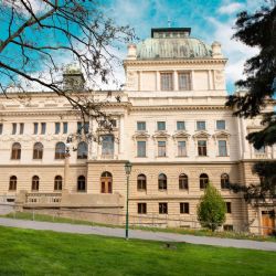 Plzeňské divadlo láká na ležérní pátky bez dress code