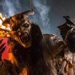Plzeňský kraj láká o víkendu na krampus show, hudbu, košty a vzdělávání
