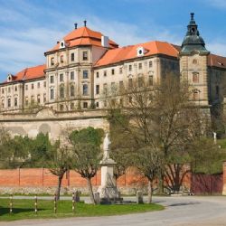 Rekonstrukce chotěšovského kláštera započala