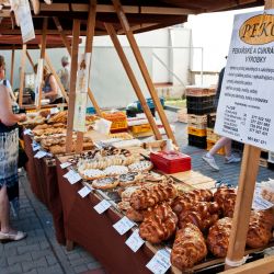 Páteční Festival regionálních potravin na nádvoří Prazdroje láká na Emanuela Ridiho
