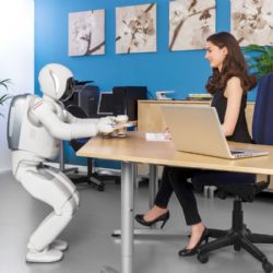 Jak jsem potkal robota Asima v plzeňské Techmanii