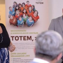 Plzeňské centrum Totem zahájilo sezónu kytarami a narcisy