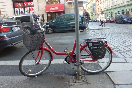 Foto: Bikesharing - sdílení kol - se v Plzni stává hitem 