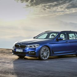 BMW řady 5 Touring v novém kabátě