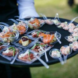 Nechte si připravit garden party