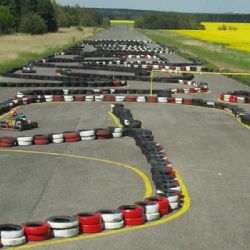 Nejdelší motokárová trať v ČR  je v Plzni - Lhotě