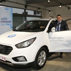 S koncem roku bude v Evropě v provozu již 400 bezemisních vozů Hyundai na vodíkový pohon