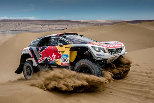 Foto: Vozy Peugeot 3008DKR na Rally Maroko