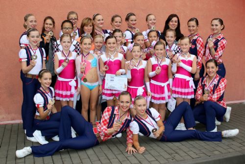 Foto: Aerobik klub Lady Plzeň má medaile z mistrovství republiky