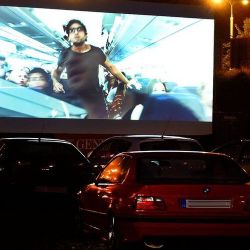 Autokino v Plzni láká tento týden na komedie i napětí