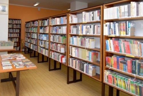 Foto: Studovnu městské knihovny v Plzni využívá stále více čtenářů