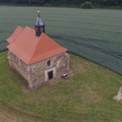 Dolany lákají na Noc kostelů, plavbu i pouť s Krampolem a Brabcem