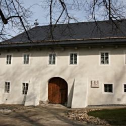 Držitelé titulu Stavba roku Plzeňského kraje za rok 2015 se od pondělka představí na putovní výstavě 