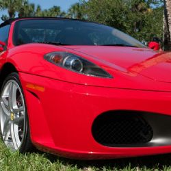 Gymnázium Františka Křižíka zve v úterý veřejnost na besedu s tvůrcem Ferrari