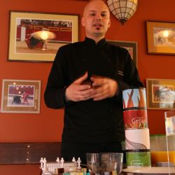 Kde jinde ochutnat krajtu či zebru než na FRESH Festivalu? 