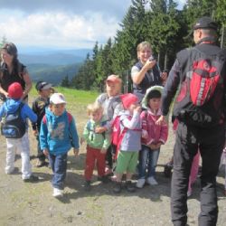 Konec prázdnin na Špičáku - naučná stezka se soutěžemi pro rodiny s dětmi. Losuje se vyhlídkový let nad Šumavou