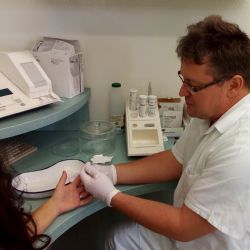 Lékařská fakulta v Plzni poradí zdarma seniorům se zdravou výživou