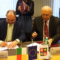 Město a kraj se zavázaly ke spolupráci při stavbě obchvatu Plzně