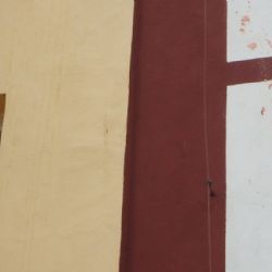 Na Slovanech hází nájemník fekálie z okna