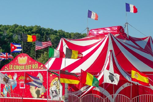 Foto: O cirkusech bez zvířat v úterý v plzeňské Papírně