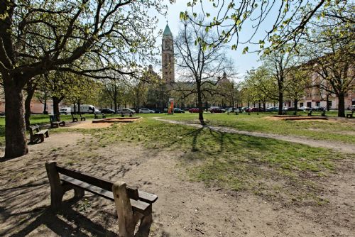 Foto: Obnova Jiráskova náměstí: Je třeba kvalitní architektonické řešení
