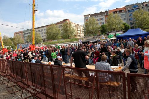 Foto: Pivní fest láká v Plzni do neděle na zlatavý mok, koncerty i soutěže 