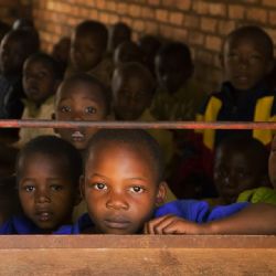 Plzeň podpoří program na nákup slabikářů pro děti ve Středoafrické republice 