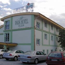 Počet turistů v Plzni roste, hotely jich mají o polovinu víc než loni