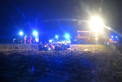 Foto: Nehodu s kamionem u Draženova řidič nepřežil 