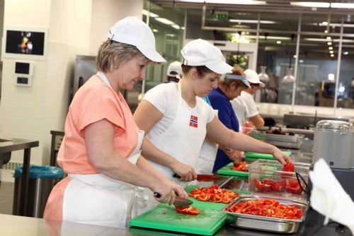 Foto: Školní jídelny z Plzeňského kraje poznávají norskou kuchyni
