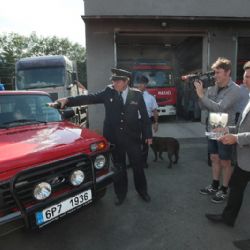 Skvrňanští dobrovolní hasiči mají nový vůz