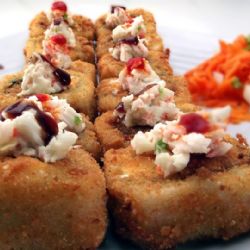 Smažený sýr a jídlo z prášku na Street food festivalu nenajdete. Depo v sobotu láká na hotdog a sushi 