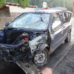 Smrtelná nehoda uzavřela dopoledne komunikaci z Mirošova na Skořice 